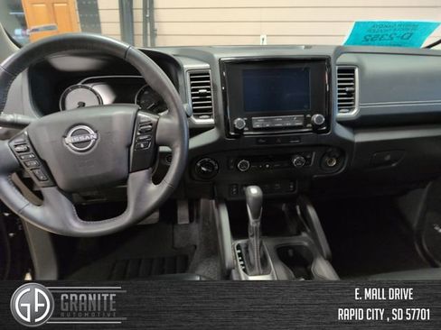 Used 2024 Nissan Frontier SL w/ Technology Package AWD/4WD image 13