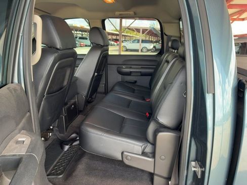 Used 2014 GMC Sierra 2500 SLE w/ SLE Preferred Package image 7