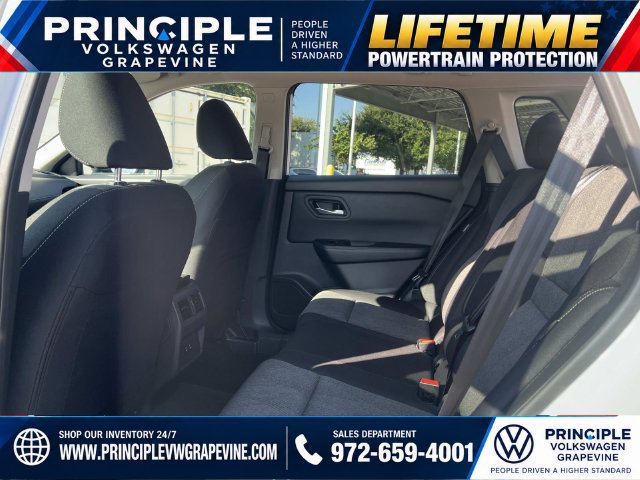 Used 2026 Nissan Rogue SV FWD image 23