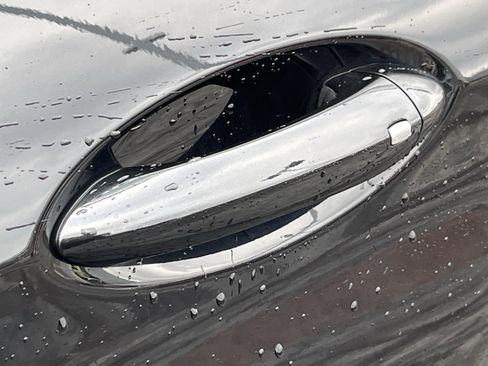 Used 2023 Chevrolet TrailBlazer LT image 12