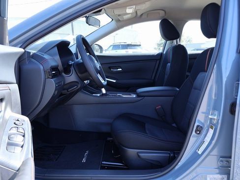 New 2025 Nissan Sentra SR image 7