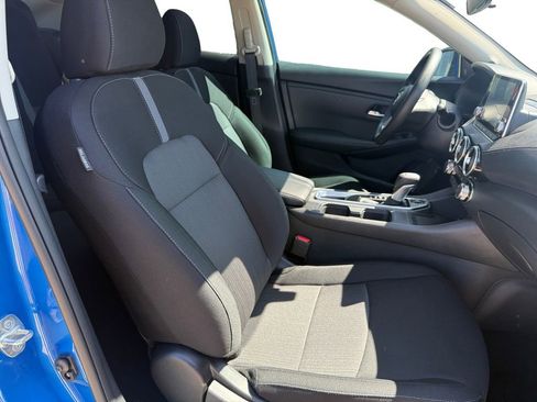 Used 2025 Nissan Sentra SV FWD image 16