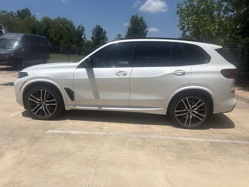 Used 2024 BMW X5 M60i AWD/4WD image 7