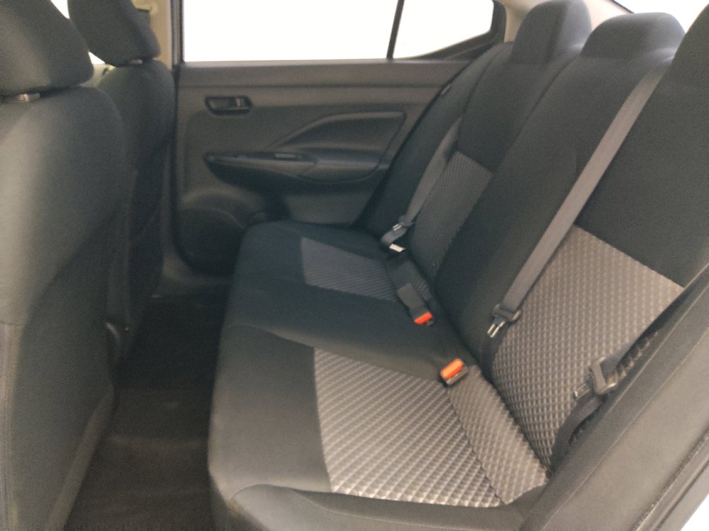 Used 2020 Nissan Versa S FWD image 18
