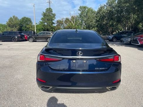 Used 2022 Lexus ES 350 Ultra Luxury w/ Accessory Package 2 FWD image 3
