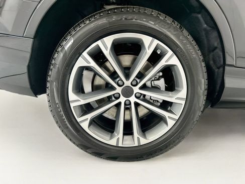 Used 2026 Audi Q7 2.0T Premium Plus w/ Premium Plus Package AWD/4WD image 32