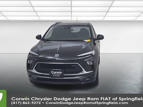 Used 2024 Buick Encore GX Sport Touring image 5