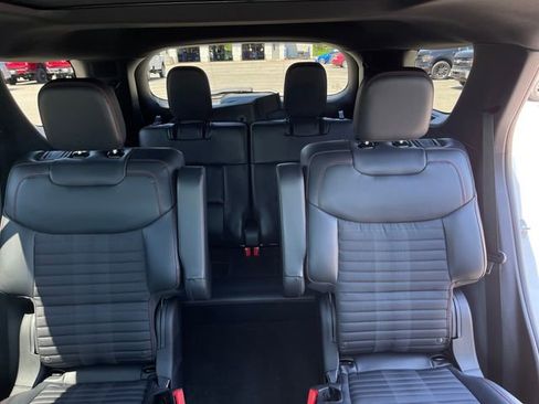 Used 2025 Ford Explorer ST-Line AWD/4WD image 28