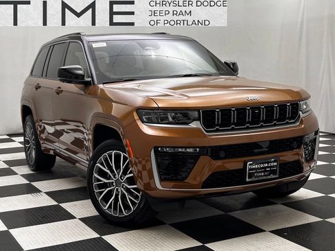 New 2026 Jeep Grand Cherokee Summit AWD/4WD image 1