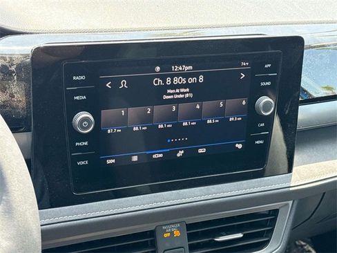 New 2025 Volkswagen Taos SE image 12