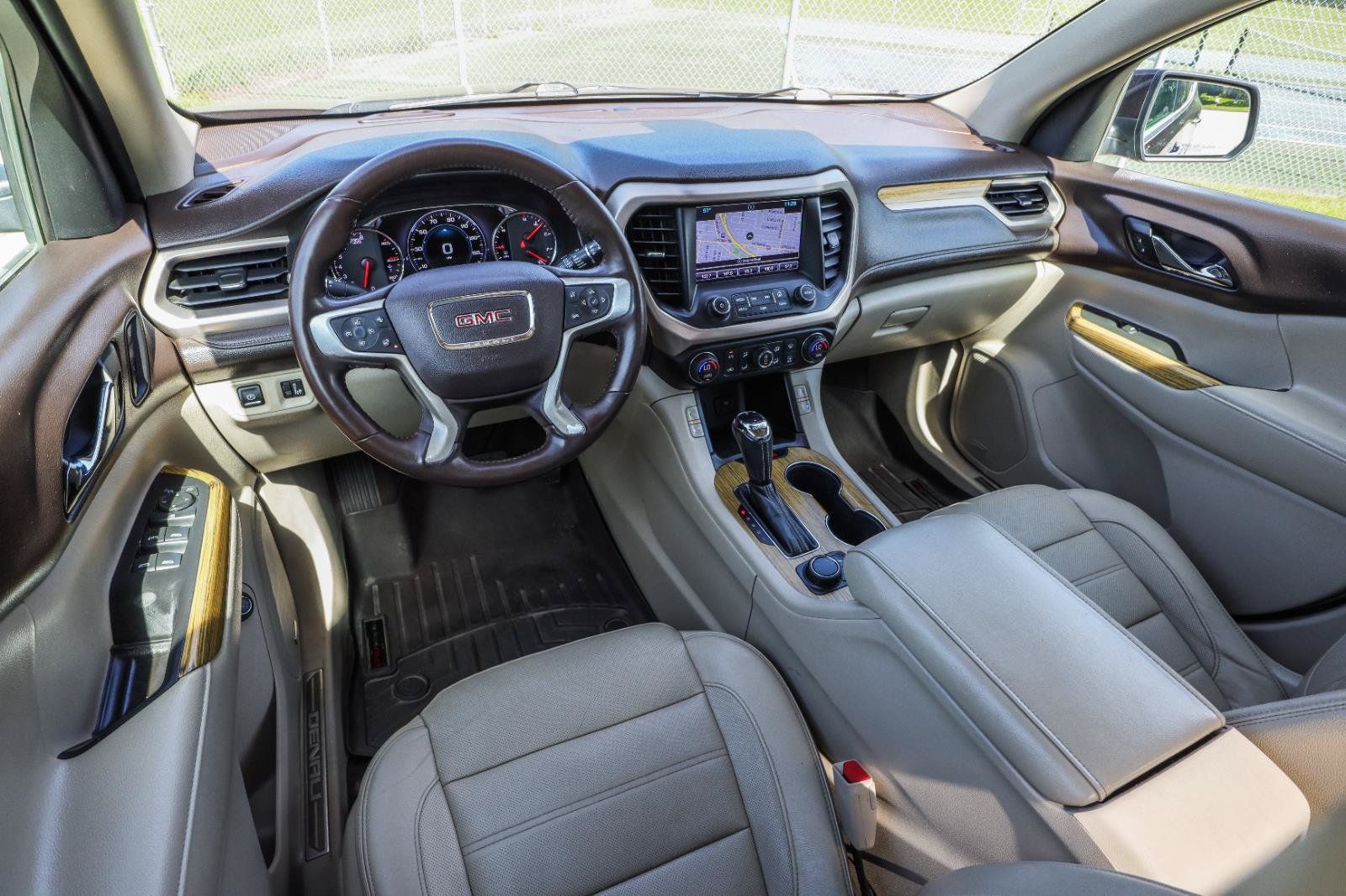 Used 2018 GMC Acadia Denali w/ Technology Package AWD/4WD image 25