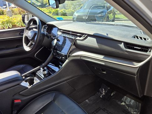 Used 2021 Jeep Grand Cherokee L Limited w/ MOPAR Finishing Package image 20