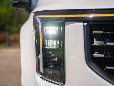 New 2026 Kia Carnival SX FWD image 7