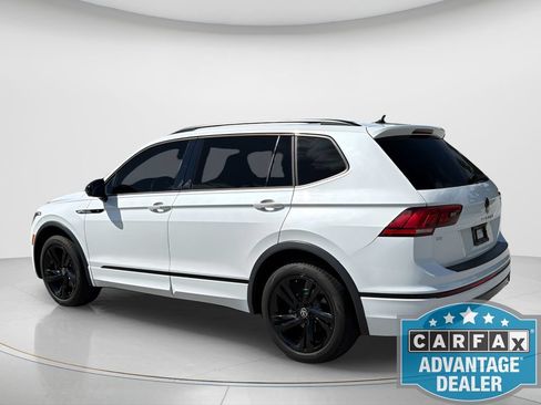 Used 2024 Volkswagen Tiguan SE R-Line FWD image 7