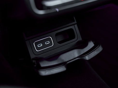 Used 2025 Mercedes-Benz GLS 63 AMG 4MATIC image 52