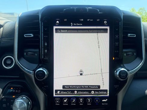 Used 2019 RAM 1500 Laramie AWD/4WD image 24