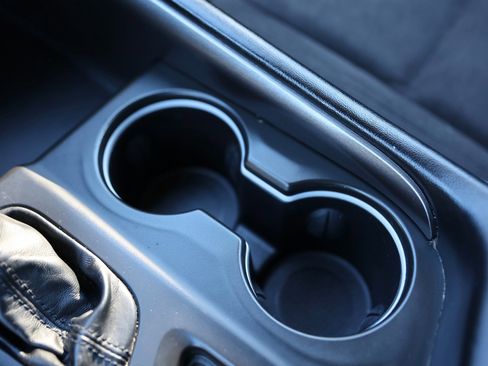 Used 2022 Dodge Durango SXT image 30