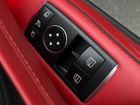 Used 2019 Mercedes-Benz SL 550 image 47