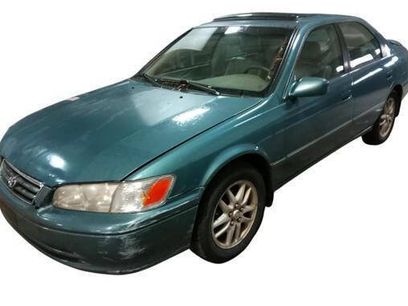 Used 2000 Toyota Camry LE