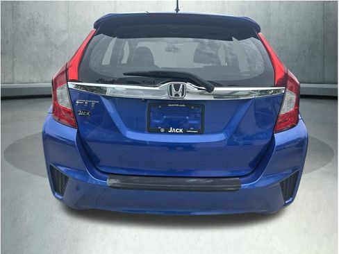 Used 2017 Honda Fit EX image 4