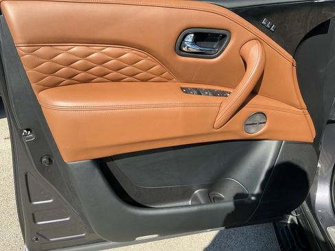 Certified 2024 INFINITI QX80 Sensory image 23