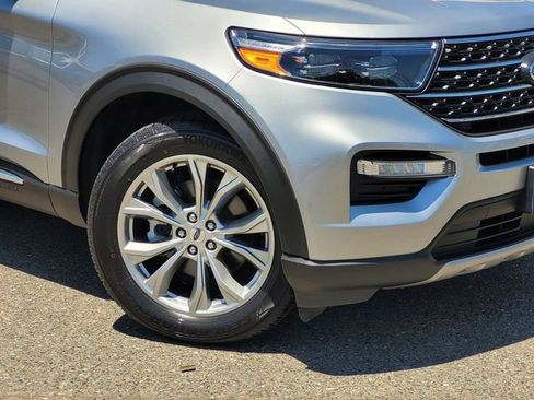 Certified 2023 Ford Explorer XLT w/ Equipment Group 202A AWD/4WD image 6