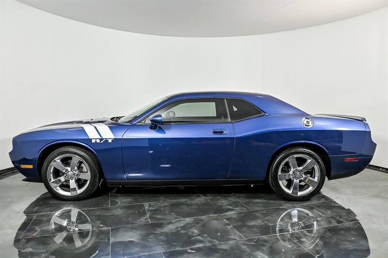 Used 2010 Dodge Challenger R/T w/ Sound Group RWD image 6