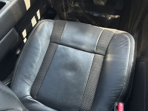 Used 2014 Ford F150 Raptor w/ Equipment Group 801A Luxury AWD/4WD image 20