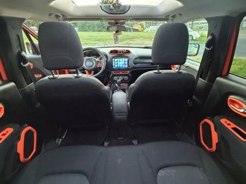 Used 2016 Jeep Renegade Sport w/ Power & Air Group FWD image 16