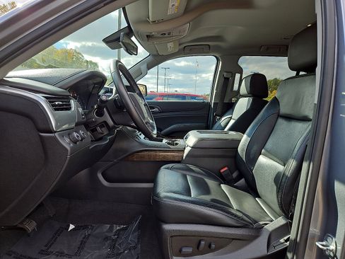 Used 2020 Chevrolet Tahoe LT image 13