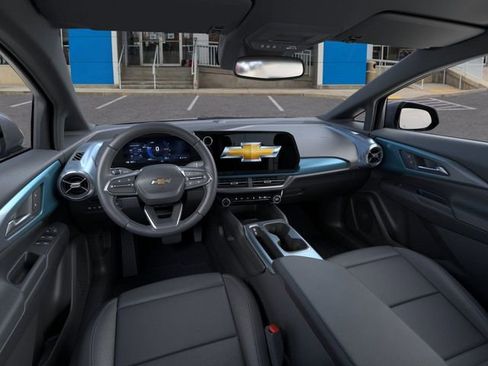 New 2026 Chevrolet Equinox EV LT image 15