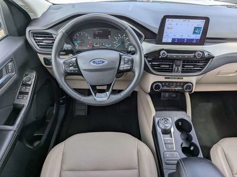 Used 2022 Ford Escape SEL FWD image 17