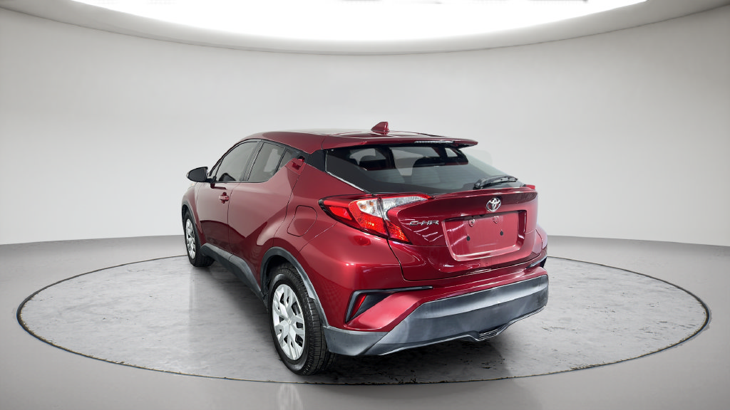 Used 2019 Toyota C-HR LE FWD image 10