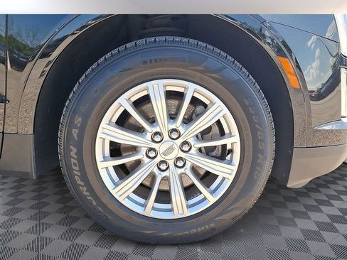 Used 2017 Cadillac XT5 FWD image 8