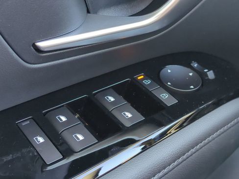 New 2026 Hyundai Tucson Limited image 32