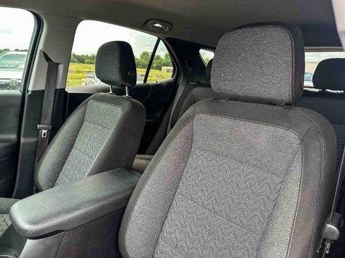 Used 2024 Chevrolet Equinox LT FWD image 14