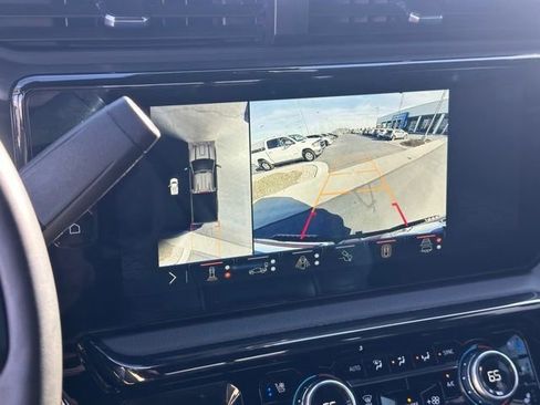 Used 2024 GMC Sierra 3500 AT4 w/ AT4 Premium Plus Package AWD/4WD image 9