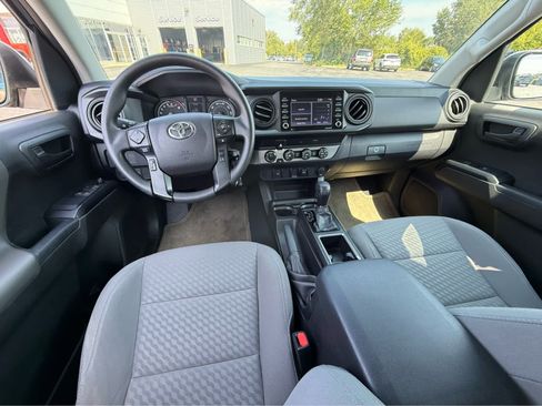 Used 2021 Toyota Tacoma SR w/ SR Convenience Package AWD/4WD image 10