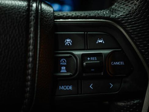 Used 2024 Toyota Tacoma TRD Off-Road image 20