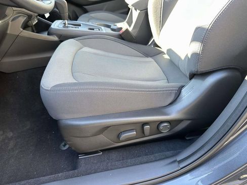 Certified 2025 Subaru Crosstrek 2.0i Premium image 15
