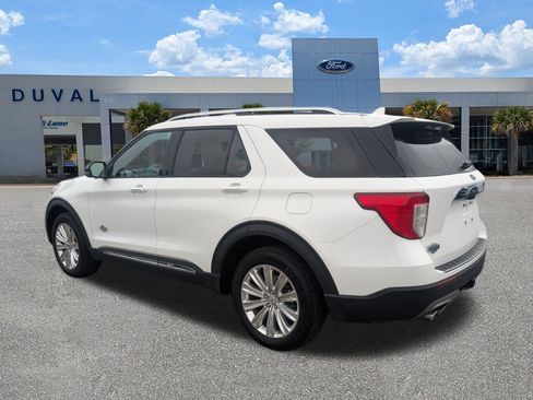 Used 2023 Ford Explorer King Ranch w/ Technology Package image 6