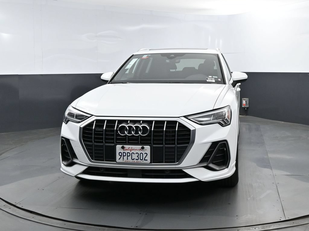 Used 2025 Audi Q3 2.0T Premium AWD/4WD image 2