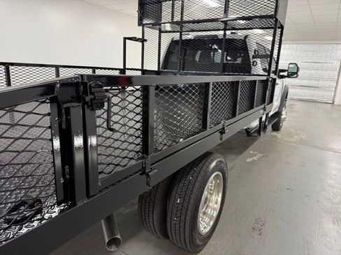 New 2026 Ford F450 XL w/ XL Chrome Package image 7