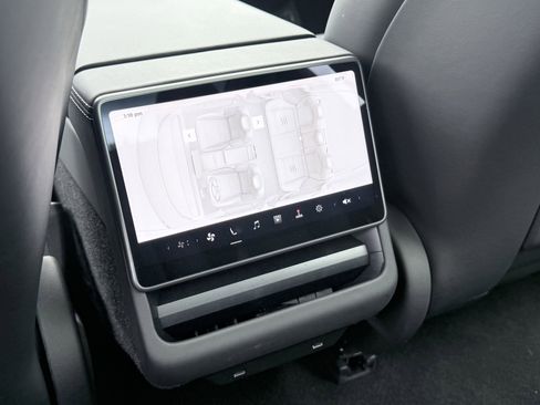 Used 2025 Tesla Model 3 Long Range RWD image 45