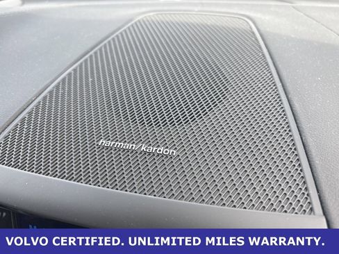 Certified 2023 Volvo XC60 B5 Ultimate w/ Protection Package Premier image 18
