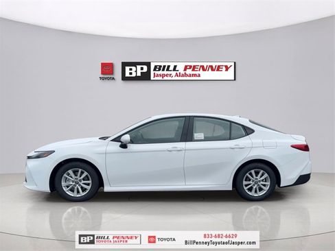 New 2026 Toyota Camry LE image 2