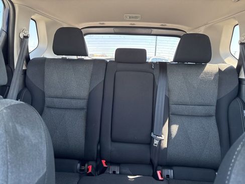 Used 2025 Nissan Rogue SV image 41