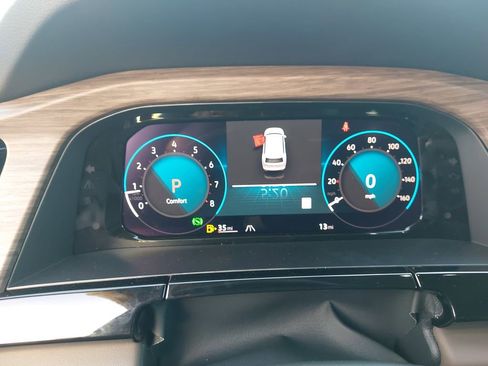 New 2026 Volkswagen Atlas SEL AWD/4WD image 36