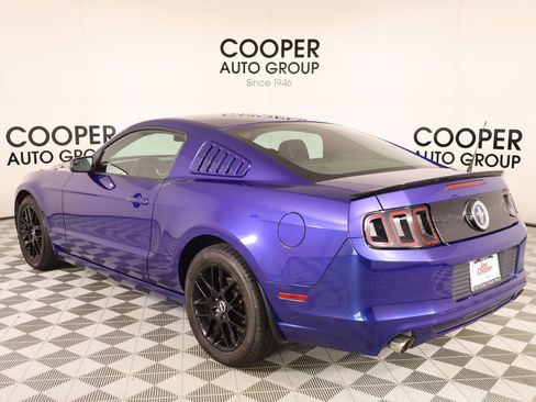 Used 2014 Ford Mustang Coupe w/ Equipment Group 102A RWD image 19