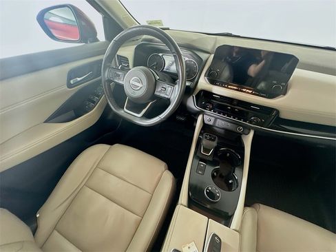 Used 2023 Nissan Rogue SL w/ SL Premium Package image 9